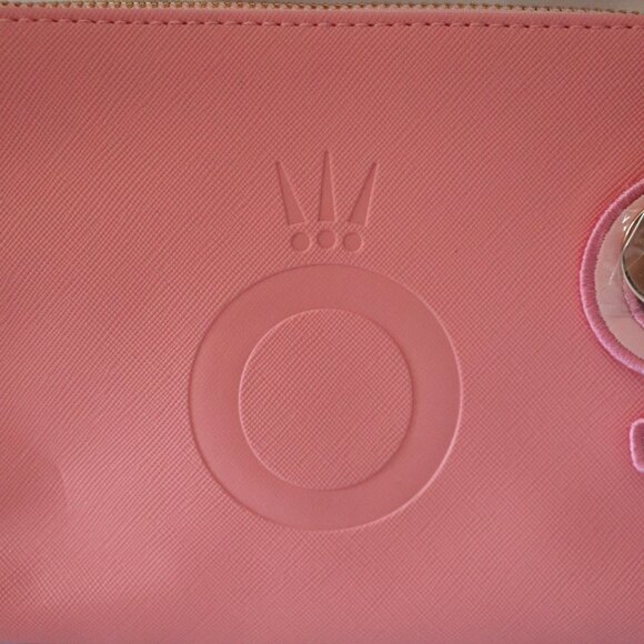 NWOT Pandora Womens Pink Wristlet Clutch Pouch Lined Zippered Bag w Charms - Picture 3 of 8